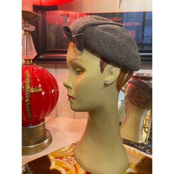 vintage 1960s charcoal gray wool beret 60s hat by Penny bow timeless french - Picture 2 of 7